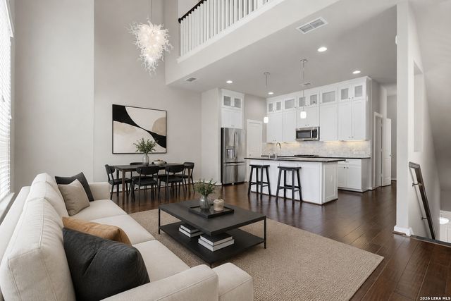 3831 Harry Wurzbach Rd 4, San Antonio, TX 78209