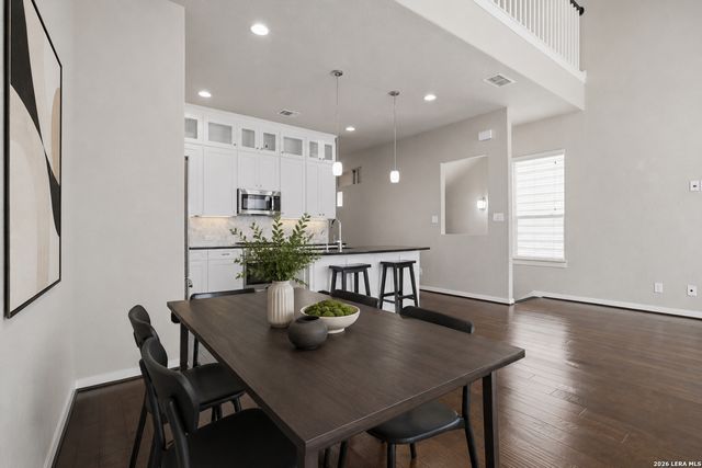 3831 Harry Wurzbach Rd 4, San Antonio, TX 78209