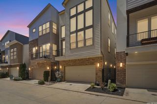 3831 Harry Wurzbach Rd 4, San Antonio, TX 78209