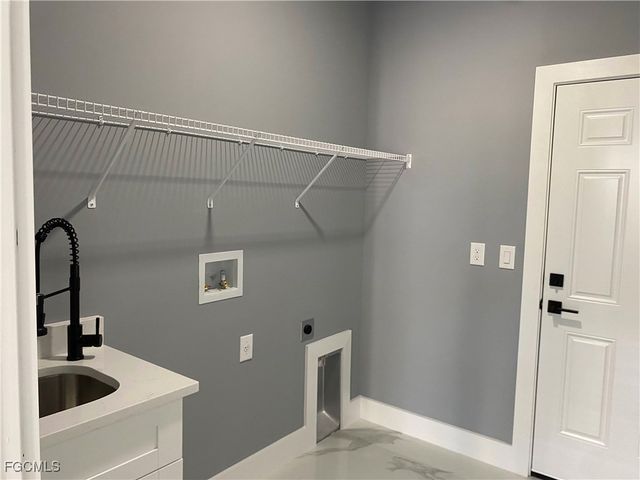 3004 54th ST W, Lehigh Acres, FL 33971