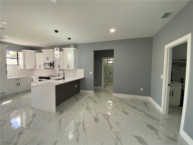 3004 54th ST W, Lehigh Acres, FL 33971