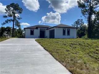 3004 54th ST W, Lehigh Acres, FL 33971