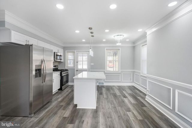 2800 OSWEGO AVE, Baltimore, MD 21215