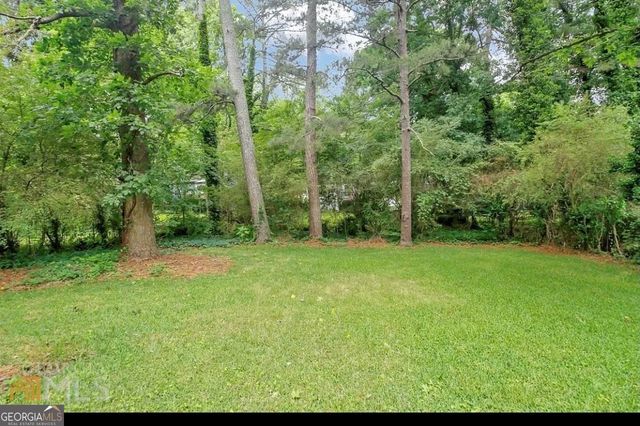 2133 Pinehurst Drive, East Point, GA 30344