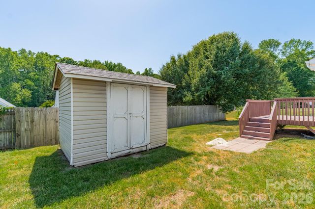134 Chere Helen Drive, Mooresville, NC 28115