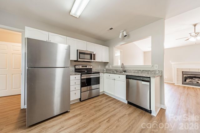 134 Chere Helen Drive, Mooresville, NC 28115