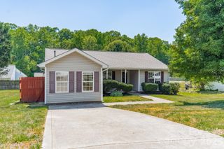 134 Chere Helen Drive, Mooresville, NC 28115