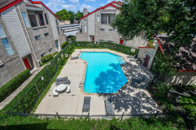 10855 Meadowglen Lane 629, Houston, TX 77042