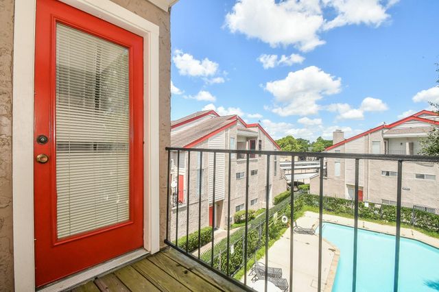 10855 Meadowglen Lane 629, Houston, TX 77042