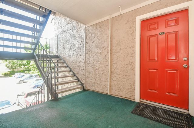 10855 Meadowglen Lane 629, Houston, TX 77042