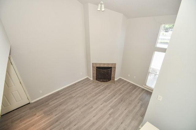 10855 Meadowglen Lane 629, Houston, TX 77042