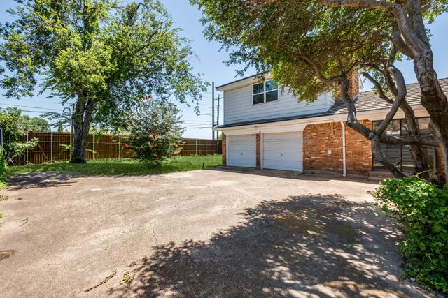 8542 Sweetwood Drive, Dallas, TX 75228