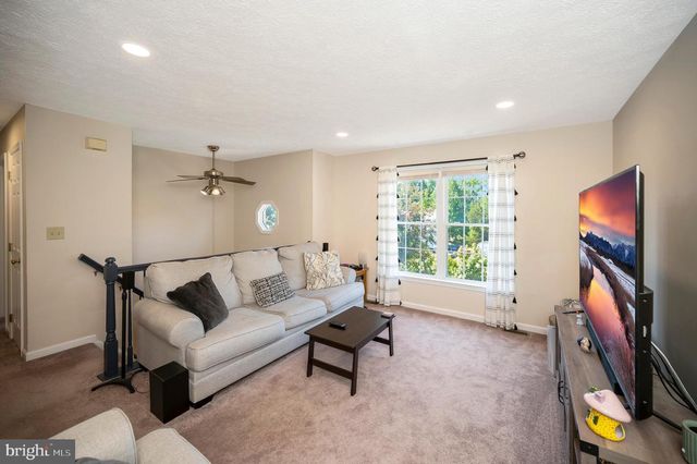 11514 WOODLAND VIEW DR, Fredericksburg, VA 22407