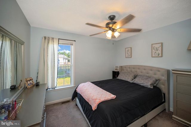 11514 WOODLAND VIEW DR, Fredericksburg, VA 22407