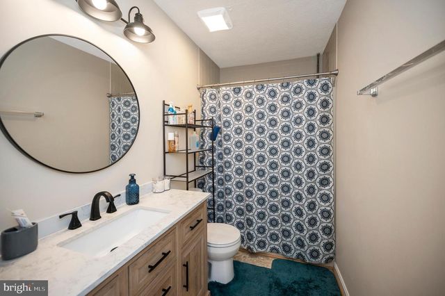 11514 WOODLAND VIEW DR, Fredericksburg, VA 22407