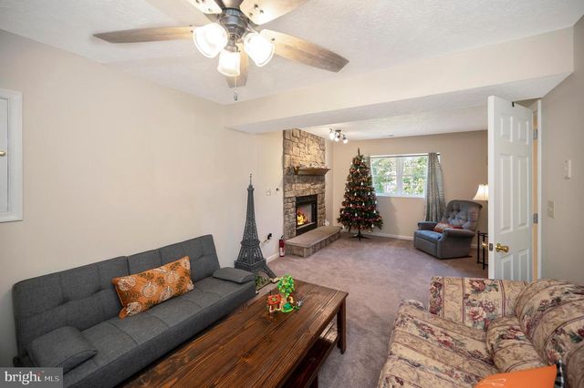 11514 WOODLAND VIEW DR, Fredericksburg, VA 22407