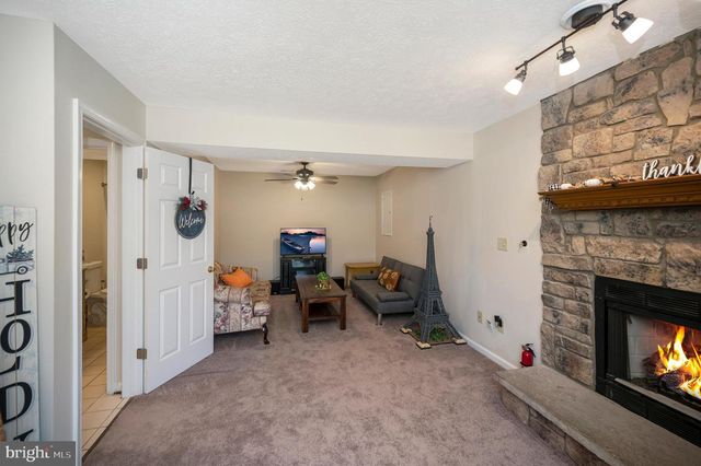 11514 WOODLAND VIEW DR, Fredericksburg, VA 22407