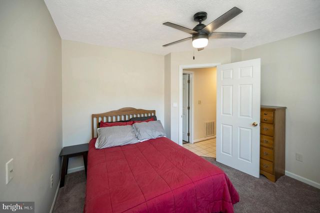 11514 WOODLAND VIEW DR, Fredericksburg, VA 22407