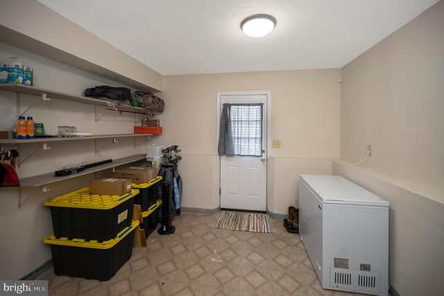 11514 WOODLAND VIEW DR, Fredericksburg, VA 22407