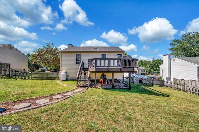 11514 WOODLAND VIEW DR, Fredericksburg, VA 22407