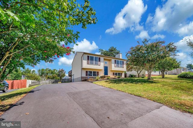 11514 WOODLAND VIEW DR, Fredericksburg, VA 22407