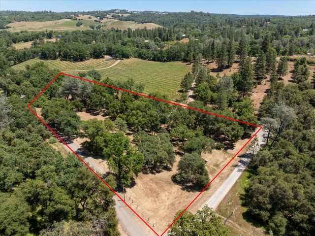 13885 Wilma Ct, Fiddletown, CA 95629