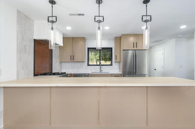 13885 Wilma Ct, Fiddletown, CA 95629