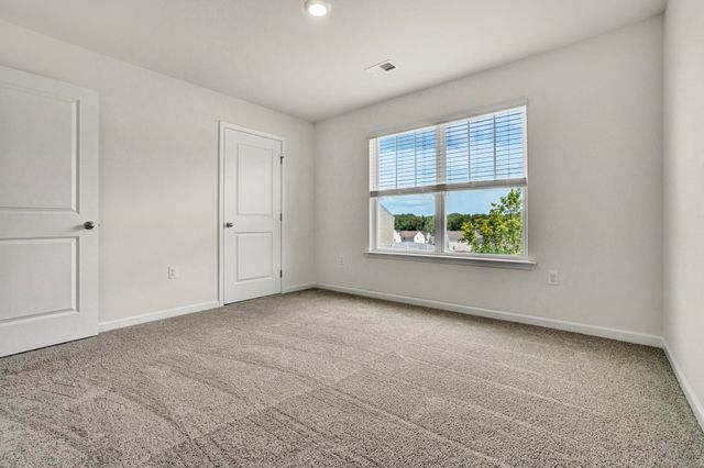 870 Barlow Lane, Spartanburg, SC 29388