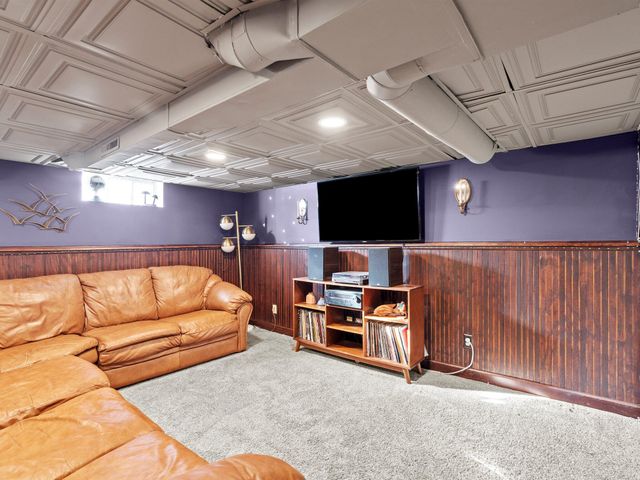 411 N Lafayette Street, Griffith, IN 46319