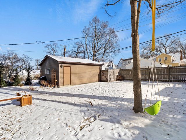 411 N Lafayette Street, Griffith, IN 46319