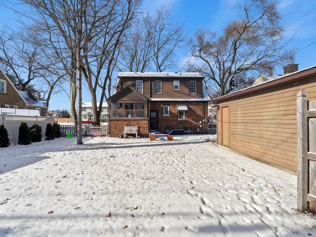 411 N Lafayette Street, Griffith, IN 46319