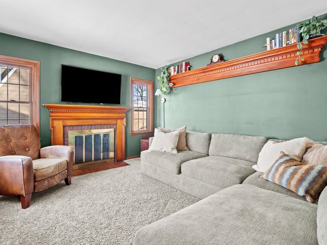 411 N Lafayette Street, Griffith, IN 46319