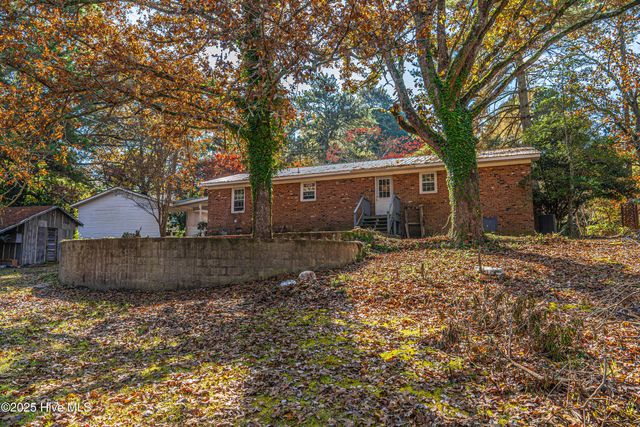 806 Currie Street, Carthage, NC 28327