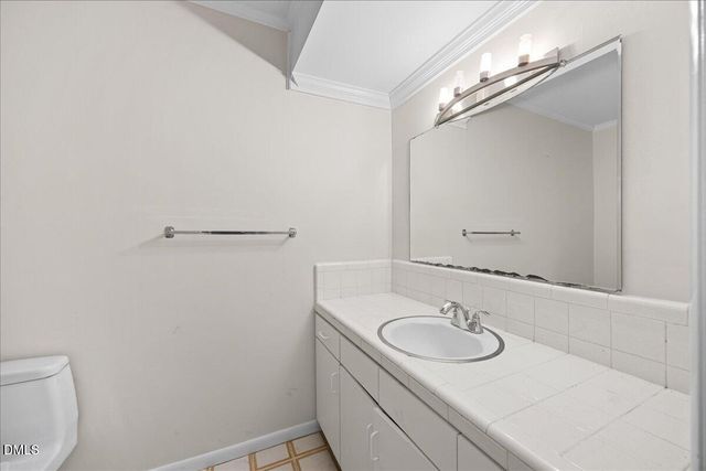 611 Greenwood Rd Exd, Chapel Hill, NC 27514