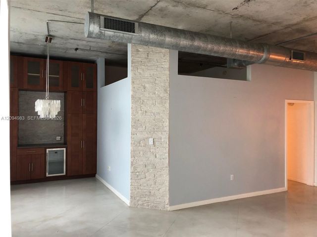 2001 Biscayne Boulevard 3504, Miami, FL 33137