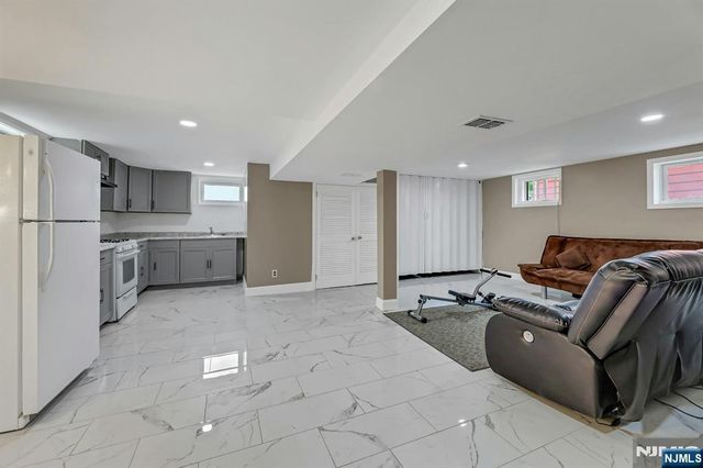 115 Lincoln Avenue, North Arlington, NJ 07031
