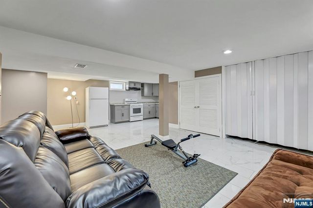 115 Lincoln Avenue, North Arlington, NJ 07031