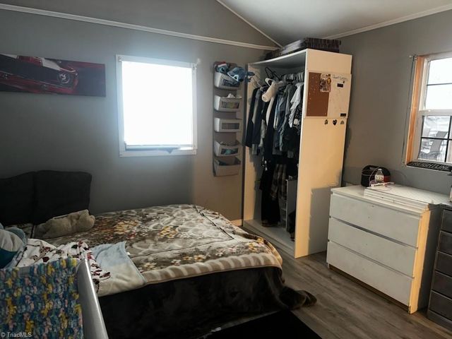 345 E Starmount Avenue, Liberty, NC 27298