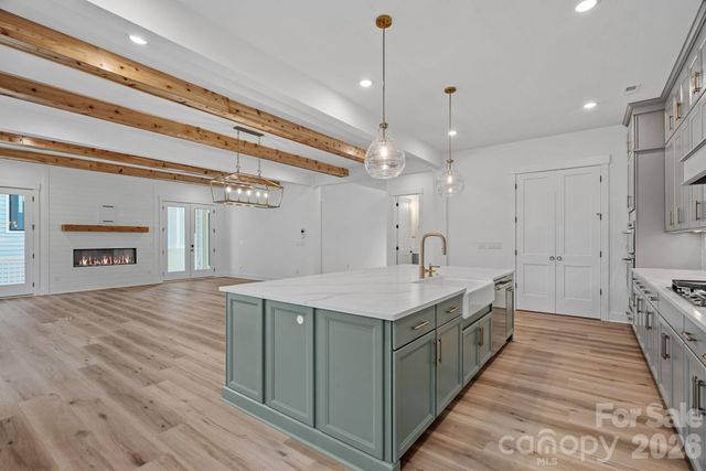 4477 Splash Trail, Sherrills Ford, NC 28673
