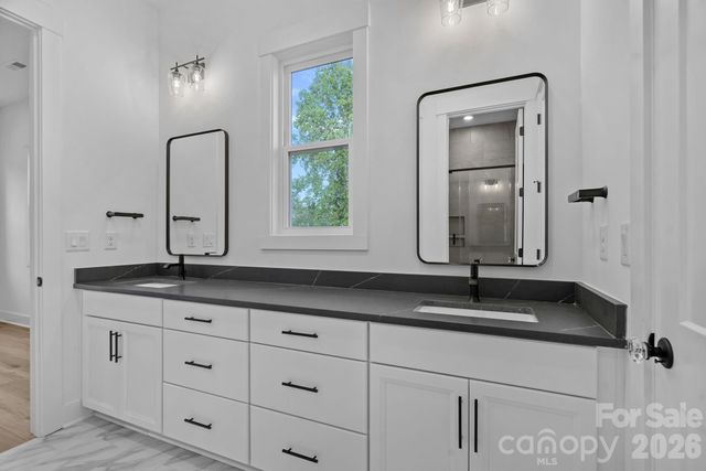 4477 Splash Trail, Sherrills Ford, NC 28673