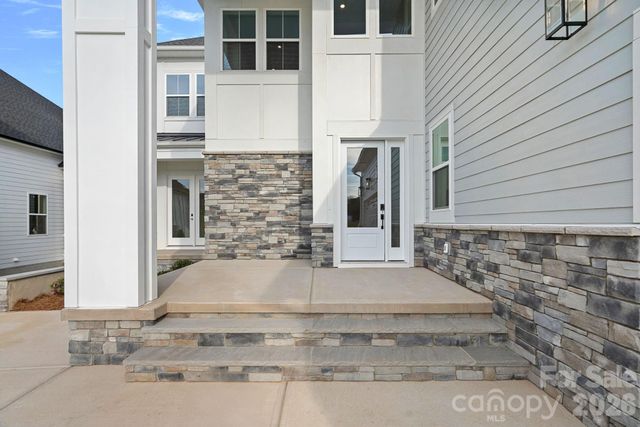 4477 Splash Trail, Sherrills Ford, NC 28673