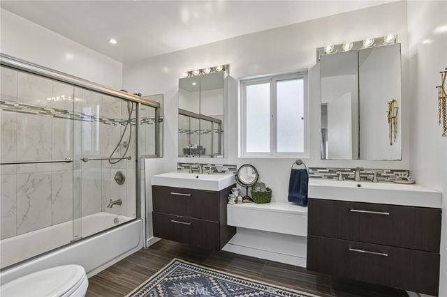16729 Archwood, Lake Balboa, CA 91406