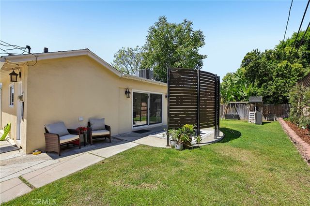 16729 Archwood, Lake Balboa, CA 91406