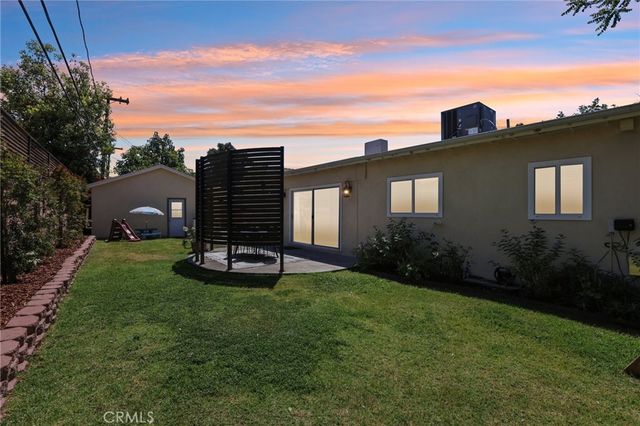 16729 Archwood, Lake Balboa, CA 91406