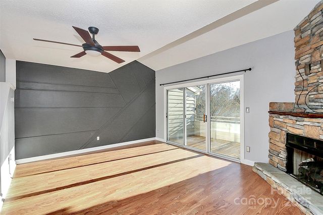 13932 Queens Harbor Road, Charlotte, NC 28278