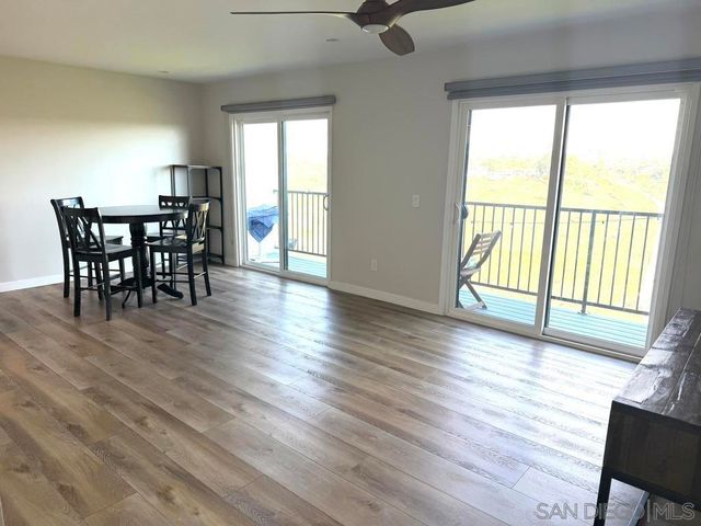 3079 Cowley Way 38, San Diego, CA 92117