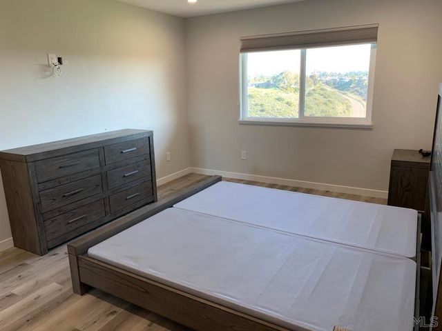 3079 Cowley Way 38, San Diego, CA 92117