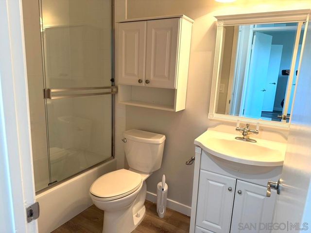3079 Cowley Way 38, San Diego, CA 92117
