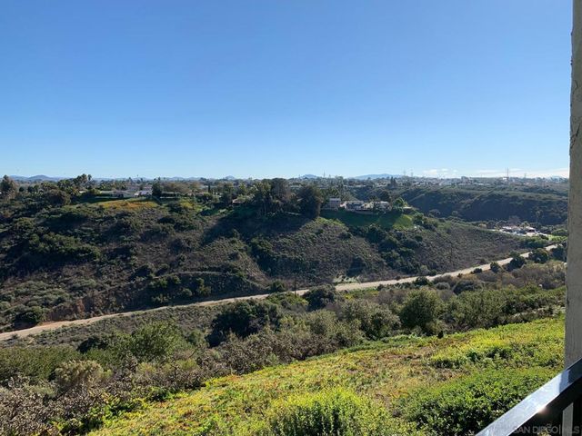 3079 Cowley Way 38, San Diego, CA 92117