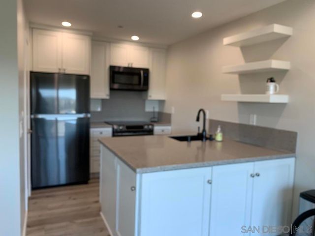 3079 Cowley Way 38, San Diego, CA 92117